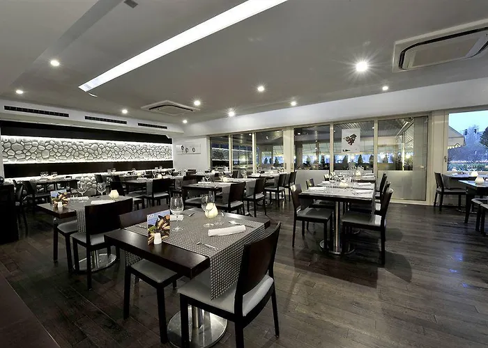 Bivius Hotel Restaurant Luxembourg 3* Strassen