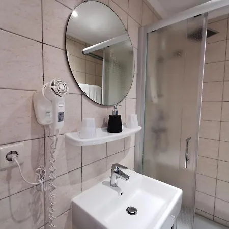 Hotel Bivius Hotel Restaurant Luxembourg 3*