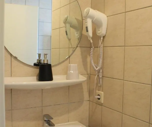 Bivius Hotel Restaurant Luxembourg Hotel Strassen