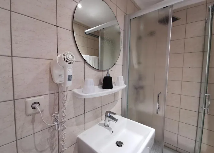 Hotel Bivius Hotel Restaurant Luxembourg 3*